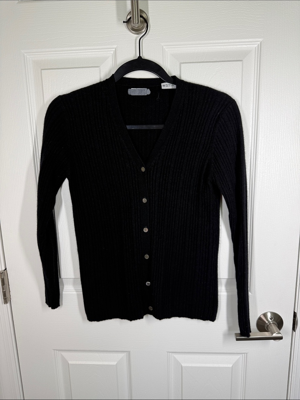 Black cashmere ribbed button front cardigan size medium